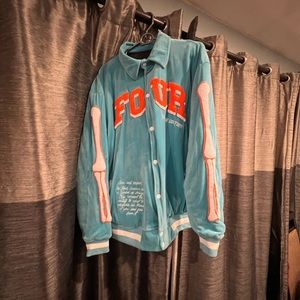 Four seasons brand size large puffer jacket never worn